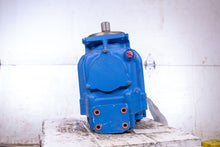 Load image into Gallery viewer, Eaton 151105H1013 PVH074R02AA10A25000000200010A 877008 Piston Pump