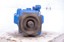 Load image into Gallery viewer, Eaton 151105H1013 PVH074R02AA10A25000000200010A 877008 Piston Pump