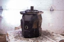 Load image into Gallery viewer, Rexroth A10V045DFR/52R PUC61N000 7986/91 Variable Displacement Pump