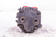 Load image into Gallery viewer, Danfoss MMF044DAF1ABNNN 4443062 Fixed Displacement Motor
