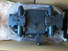 Load image into Gallery viewer, Sauer Danfoss JCB Hydraulic Tandem Variable Displacement Pump CW 332/X5768