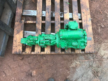 Load image into Gallery viewer, John Deere AN374890 2152971 an37488 Hydraulic Pump