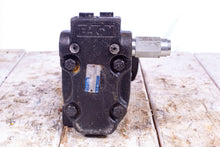 Load image into Gallery viewer, Eaton Char-Lynn 104-3761-006 Hydraulic Motor