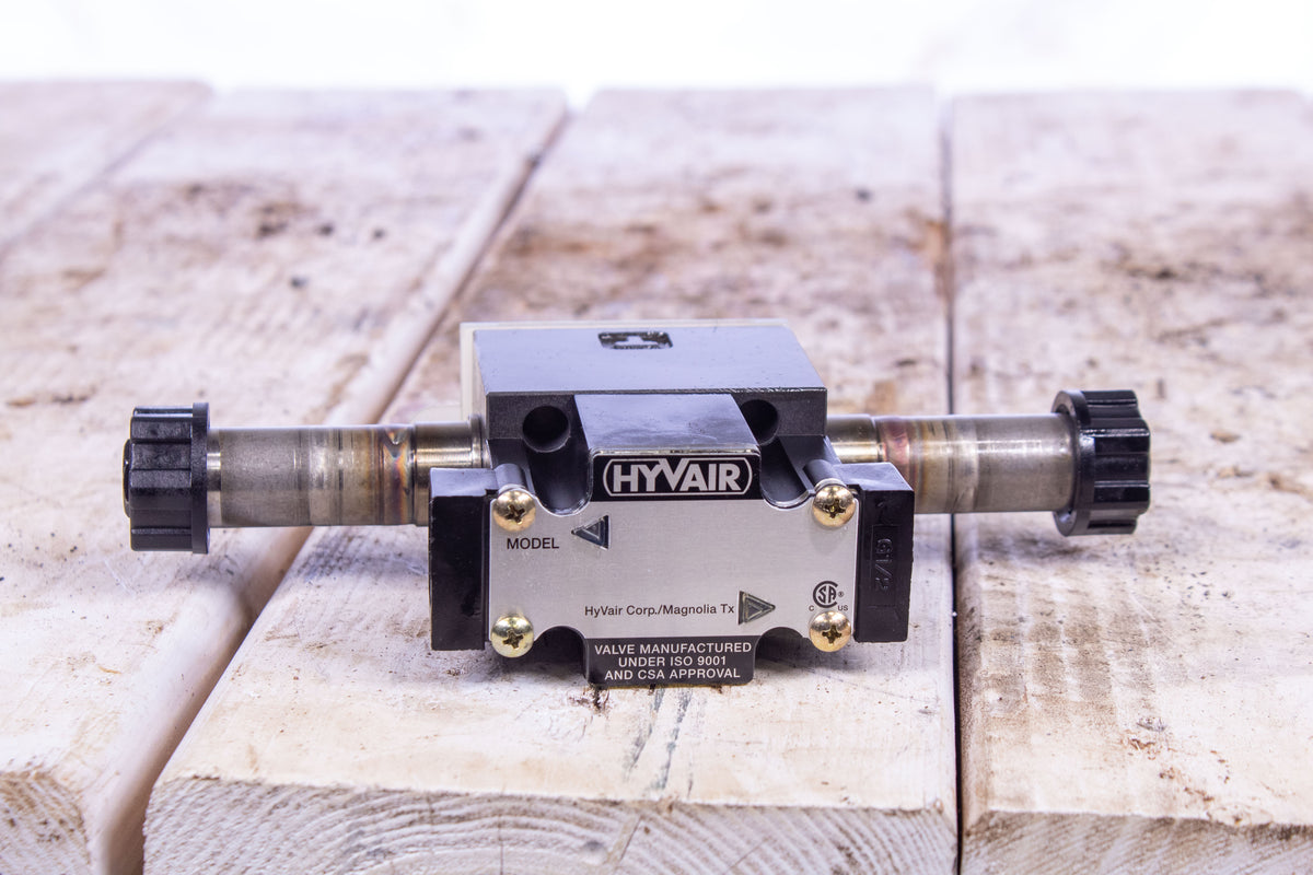 Chief Model 220305 Hyvair D03S2F115A35 Valve Hydraulic Junkyard