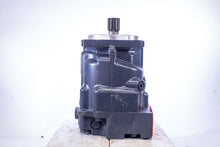Load image into Gallery viewer, Sauer Sundstrand 90M055 NCON8N0S1 94-3125 Hydraulic Motor