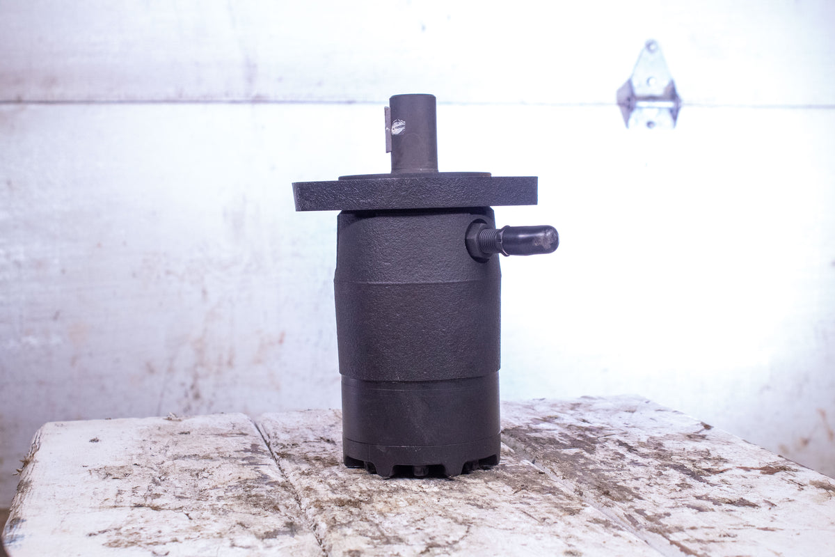 Eaton CharLynn 1584125001 Hydraulic Motor Hydraulic Junkyard