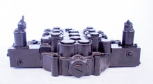 Load image into Gallery viewer, Husco CNH 87653270 Spool Valve 9610-C61 L10D818 C04