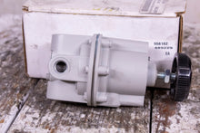 Load image into Gallery viewer, Foxboro B0134HG 20 B Pressure Regulator