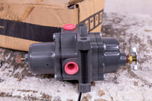 Load image into Gallery viewer, Fisher 67CFR Pressure Regulator