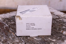 Load image into Gallery viewer, Amatek Spec 138028A Pressure Gauge 100 PSI 3-1/2&quot;