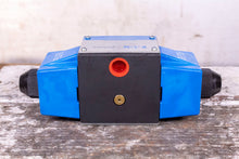 Load image into Gallery viewer, Eaton Vickers DG4S4-016C-D-60 Hydraulic Valve