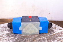 Load image into Gallery viewer, Eaton Vickers DG4S4-016C-D-60 Hydraulic Valve