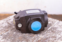 Load image into Gallery viewer, Eaton Vickers Sequence Valve 676975 CT 10 FY 30