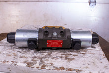 Load image into Gallery viewer, Argo Hytos RPE4-103Y11/02400E1T3 Hydraulic Valve