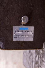Load image into Gallery viewer, Vickers Pressure Relief Valve 131026 CF 16 C 10