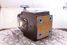 Load image into Gallery viewer, Vickers Pressure Relief Valve 131026 CF 16 C 10