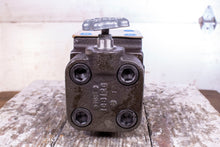 Load image into Gallery viewer, Vickers Pressure Relief Valve 131026 CF 16 C 10