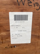 Load image into Gallery viewer, Vickers ASSY 824239Hydraulic Motor LI-MF2125-30-61021S500 NSN 4320-00-242-50772H-4320-00-242-5077