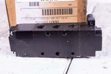 Load image into Gallery viewer, Parker 521811000 Directional Control Valve