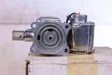 Load image into Gallery viewer, Parker K135904553 Valve