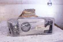Load image into Gallery viewer, Parker PS1437P END PLATE KIT 1&quot;