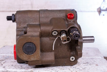 Load image into Gallery viewer, Parker Denison PAVC33R4226 Plunger Pump