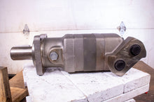 Load image into Gallery viewer, Char-Lynn Eaton 119-1030-003 Hydraulic Motor