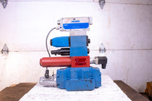 Load image into Gallery viewer, Vickers KAFDG5V 7 2C200N X VM F PD7 H1 13 HYDRAULIC PROPORTIONAL VALVE