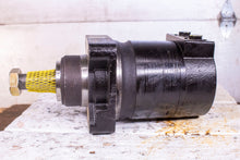 Load image into Gallery viewer, Parker TGK0280UB081AAAA Hydraulic Motor