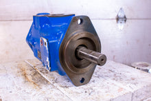 Load image into Gallery viewer, Eaton Vickers 25VTBS21A 2203AA 22R 02-125384-1 Thru Drive Vane Pump