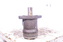 Load image into Gallery viewer, Sauer DANFOSS DH 100 151-2083 Hydraulic Motor