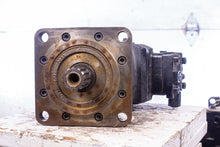 Load image into Gallery viewer, Sauer Danfoss 402331 Bent Axis Hydraulic Piston Motor N-12-51-00283