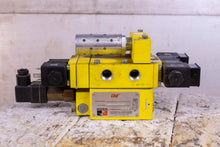 Load image into Gallery viewer, Ross DM2ENA21A21 Hydraulic Valve