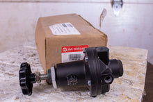 Load image into Gallery viewer, Norgren 11-002-037-2A Pressure Regulator