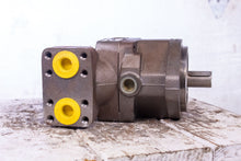 Load image into Gallery viewer, Parker 3799828 Bent Axis Motor Large Frame Fixed Displacement Pump Parker VOAC