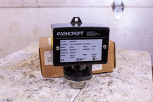 Load image into Gallery viewer, Ashcroft B424B-X07-200# Pressure Switch