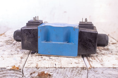 Vickers DG4V-5-6C-M-U-EK6-20 Directional Valve