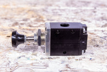 Load image into Gallery viewer, Parker 524431000 Manual Air Control Valve