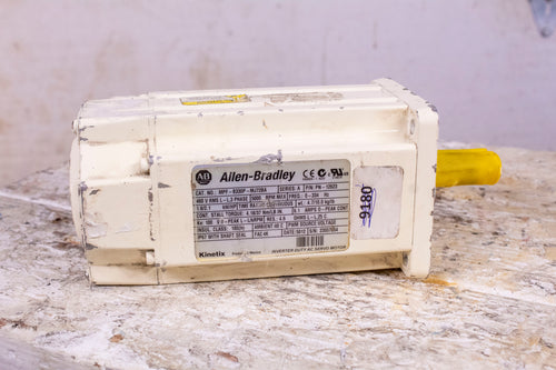 Allen Bradley AB MPF-B330P-MJ72BA PN-12623 Servo Motor