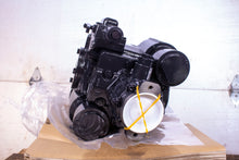 Load image into Gallery viewer, Eaton 5423-890 VARIABLE Hydraulic PUMP CW