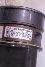 Load image into Gallery viewer, Dwyer Photohelic A3000 Type 2 Pressure Guage/Switch