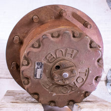 Load image into Gallery viewer, Fairfield Torque Hub W3B21Z330ZB