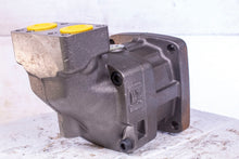 Load image into Gallery viewer, Parker 3799533 HYDRAULIC MOTOR F12-040-MS-T-000-000-0