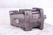 Load image into Gallery viewer, Parker 3799533 HYDRAULIC MOTOR F12-040-MS-T-000-000-0