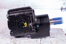 Load image into Gallery viewer, Parker 3139710349 313510 Hydraulic Pump