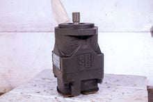 Load image into Gallery viewer, Veljan VM4C-055-3N00-A102 Hydraulic Pump