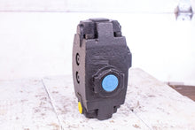 Load image into Gallery viewer, Vickers 4CT 06 F 21 Check Valve