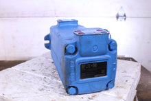 Load image into Gallery viewer, Eaton Vickers 711-0251-032 Fixed Displacement Double Vane Pump