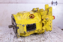 Load image into Gallery viewer, Rexroth R910990946 Hydraulic Pump