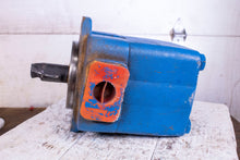 Load image into Gallery viewer, Metaris MHV45V060A-1A-20 Vane Hydraulic Pump Vickers